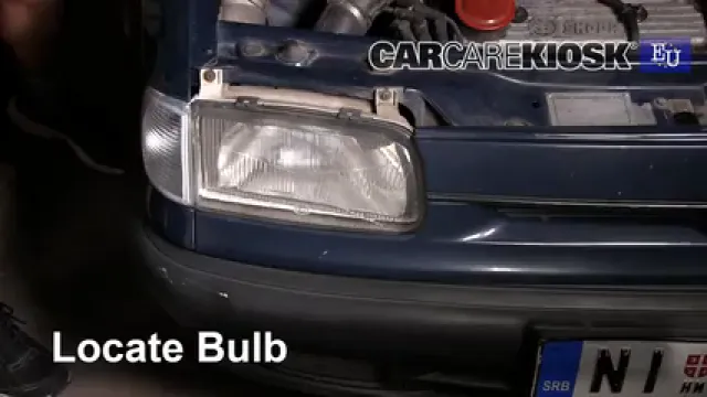 1997 Skoda Felicia LXi 1.3L 4 Cyl. Éclairage Feu antibrouillard (remplacer l'ampoule)